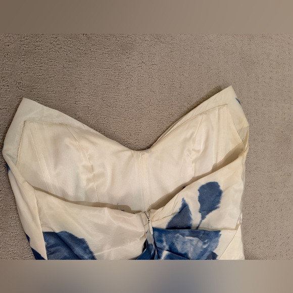 Monique Lhuillier White and Blue Floarl Dress - Picture 3 of 7